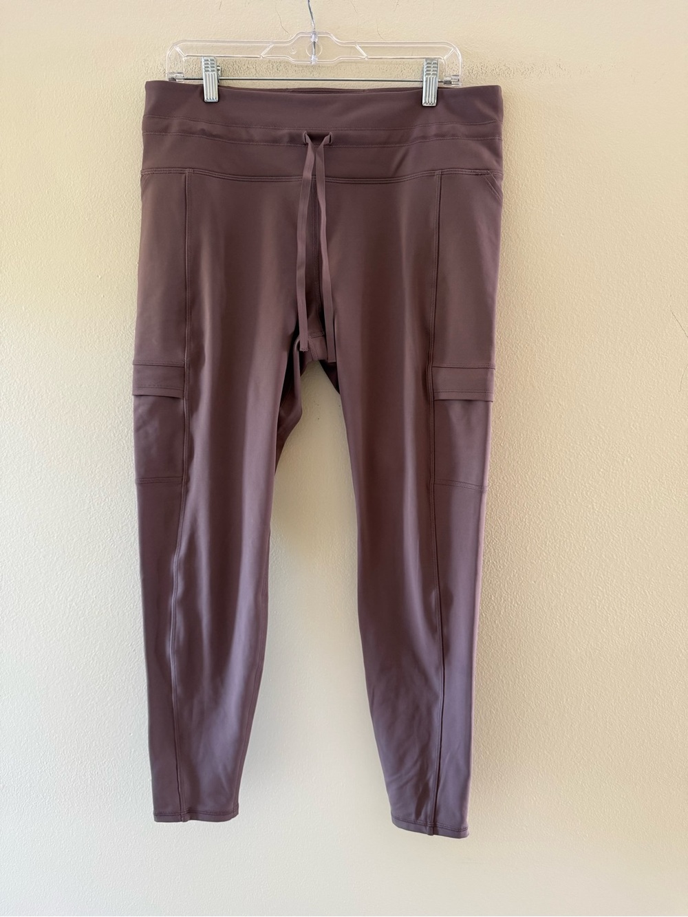 Athleta Rainier Tight Cargo Drawstring Leggings Dusty Rose Zip Pockets